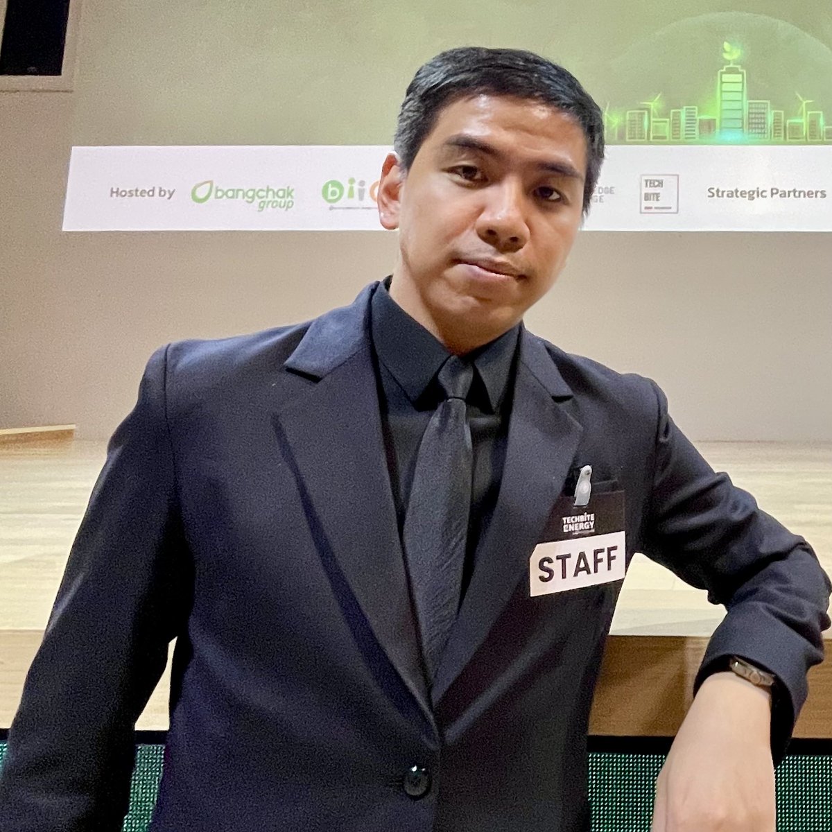 Thatchawanon_N's tweet image. Key in all Black #working #TECHBITEEnergybyBangchakGroupandKX #KnowledgeXchange #bangchak