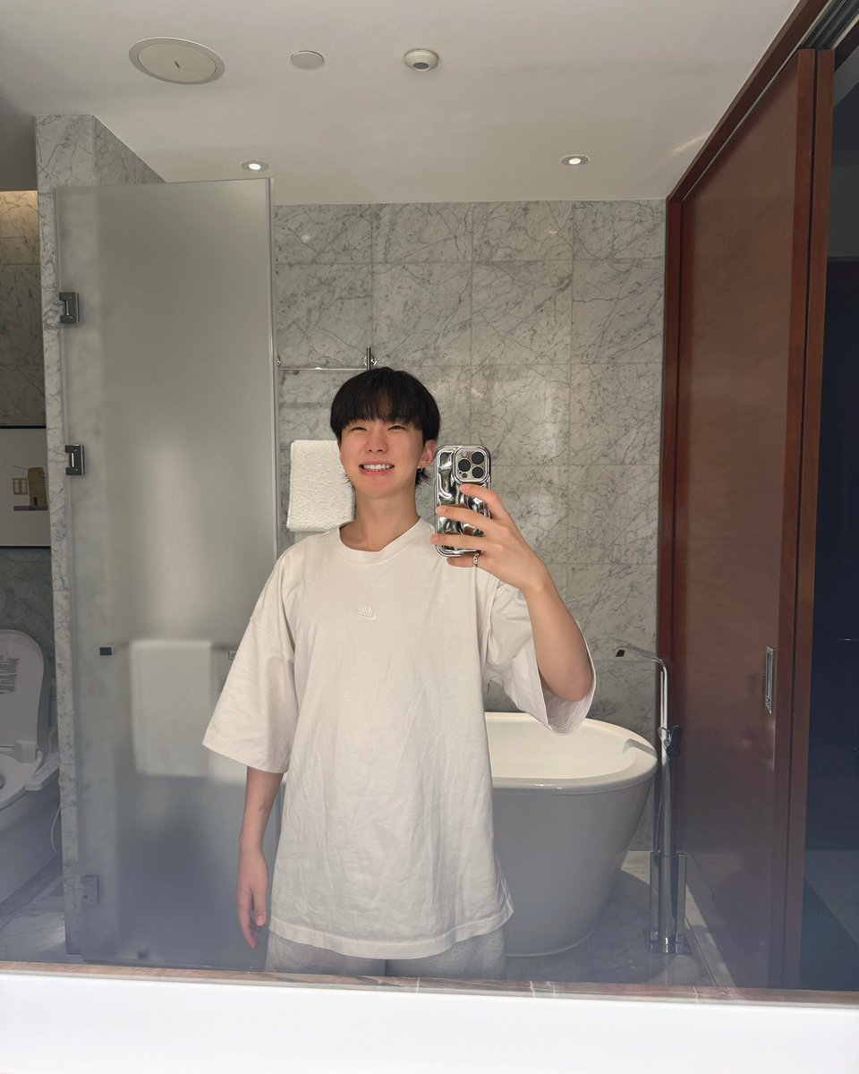 jas 🧚🏻♂️ tweet media