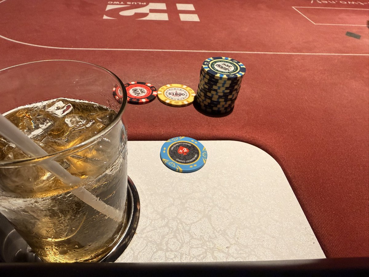 takabou0063's tweet image. 懐かしい感じ

ただし
もう頭が回らない感覚

テーブルの色々の把握は
1ハンド毎に更新が
必要なのに追いつかず
考察まで至らない

この分だと
トーナメントは
無理っぽい

ゆる〜い感じの
リングしか出来なそう🙄

久しぶりのポーカー
ありがとうございました！

#PLUS2
#周年祭