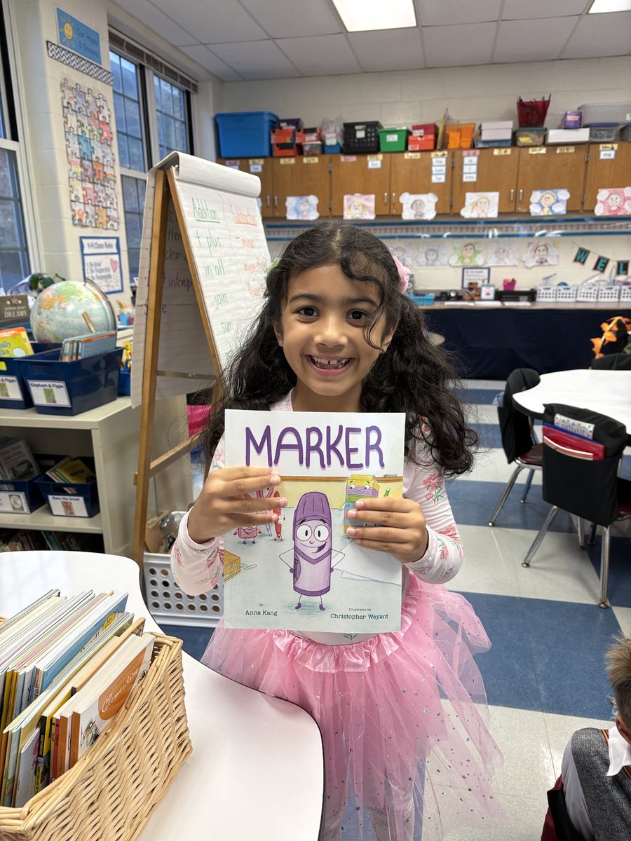 Our first reading challenge winner - let’s keep up all the wonderful reading 1-H! 📚