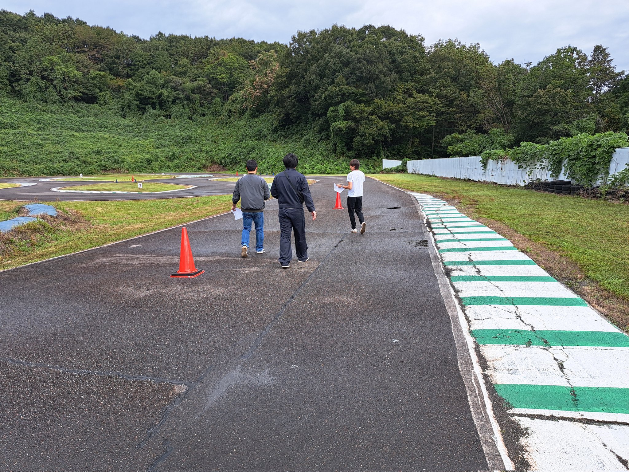 10月を写真2枚で振り返る - Search / X