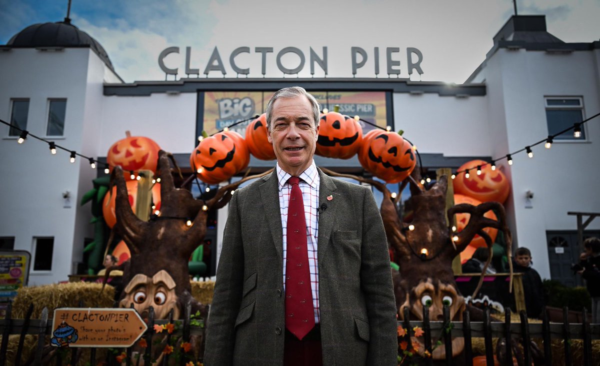 Nigel_Farage's tweet image. Giving Labour a fright in the polls! 🎃
