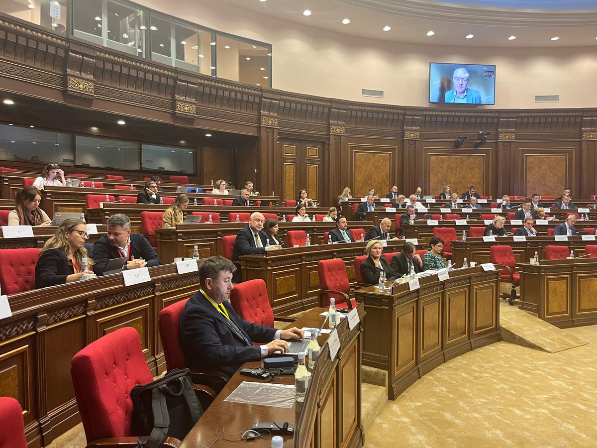 📍Ermenistan / Erivan

Avrupa Birliği Doğu Ortaklığı Parlamenter Asamblesi (Euronest PA) toplantısı kapsamında Ermenistan’ın başkenti Erivan’da bulunduk. Türk Parlamento Grubu olarak katıldığımız toplantıda, Avrupa Birliği’nin küresel ölçekte gerçek bir jeopolitik aktör haline
