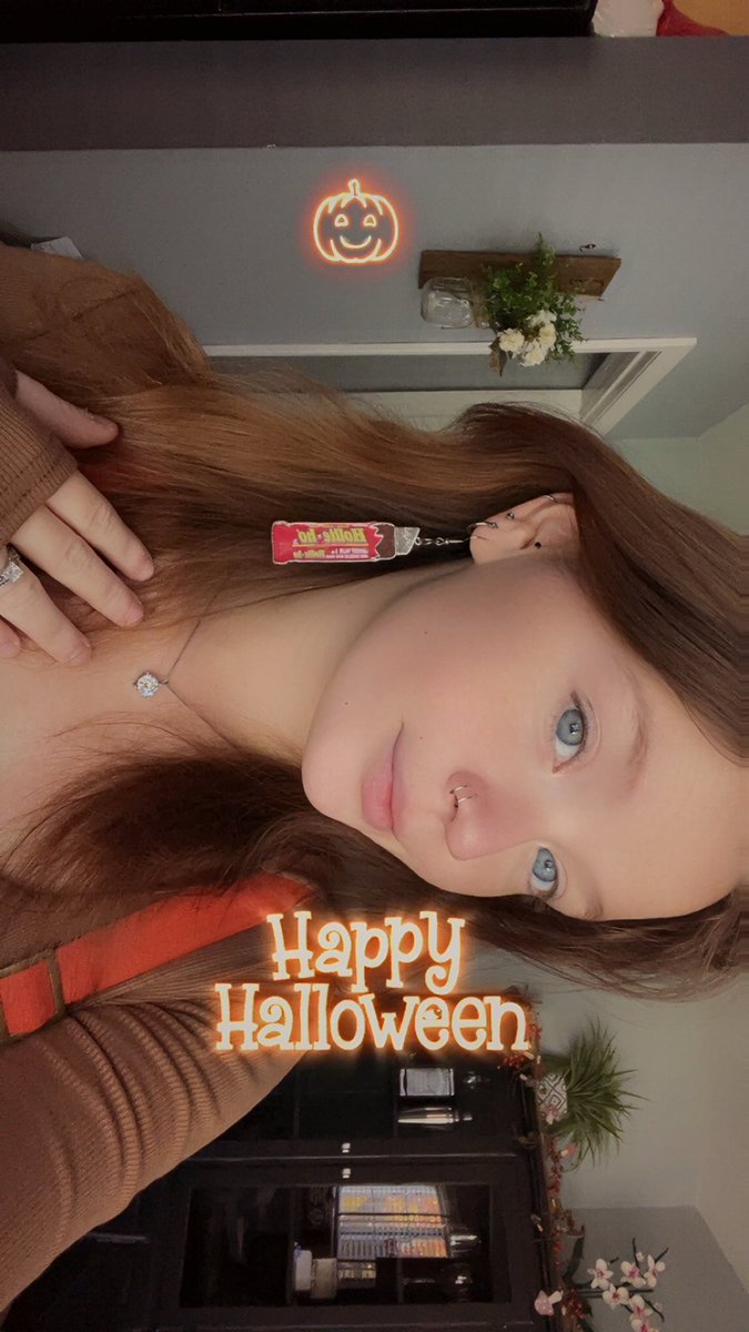 Divine 🍄 tweet media