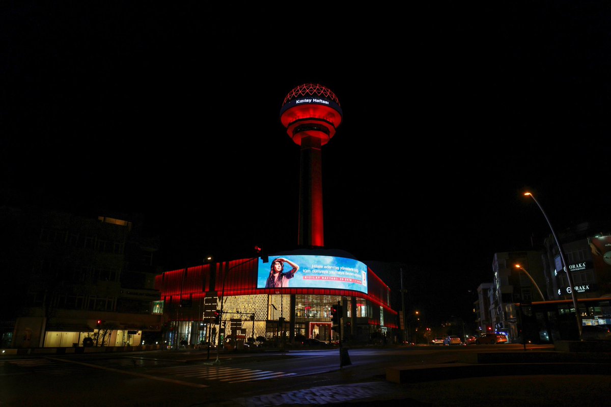 Kızılay Hilali bu kez Atakule’de parladı!

Kızılay Haftası kapsamında “Yarına Hilal Ol” mesajımız, Ankara’nın simgelerinden Atakule’de yansıtıldı.

Dayanışmanın ve iyiliğin simgesi hilal, bu kez özel bir siluette yüreklerle buluştu.

#YarınaHilalOl #KızılayHaftası 🇹🇷