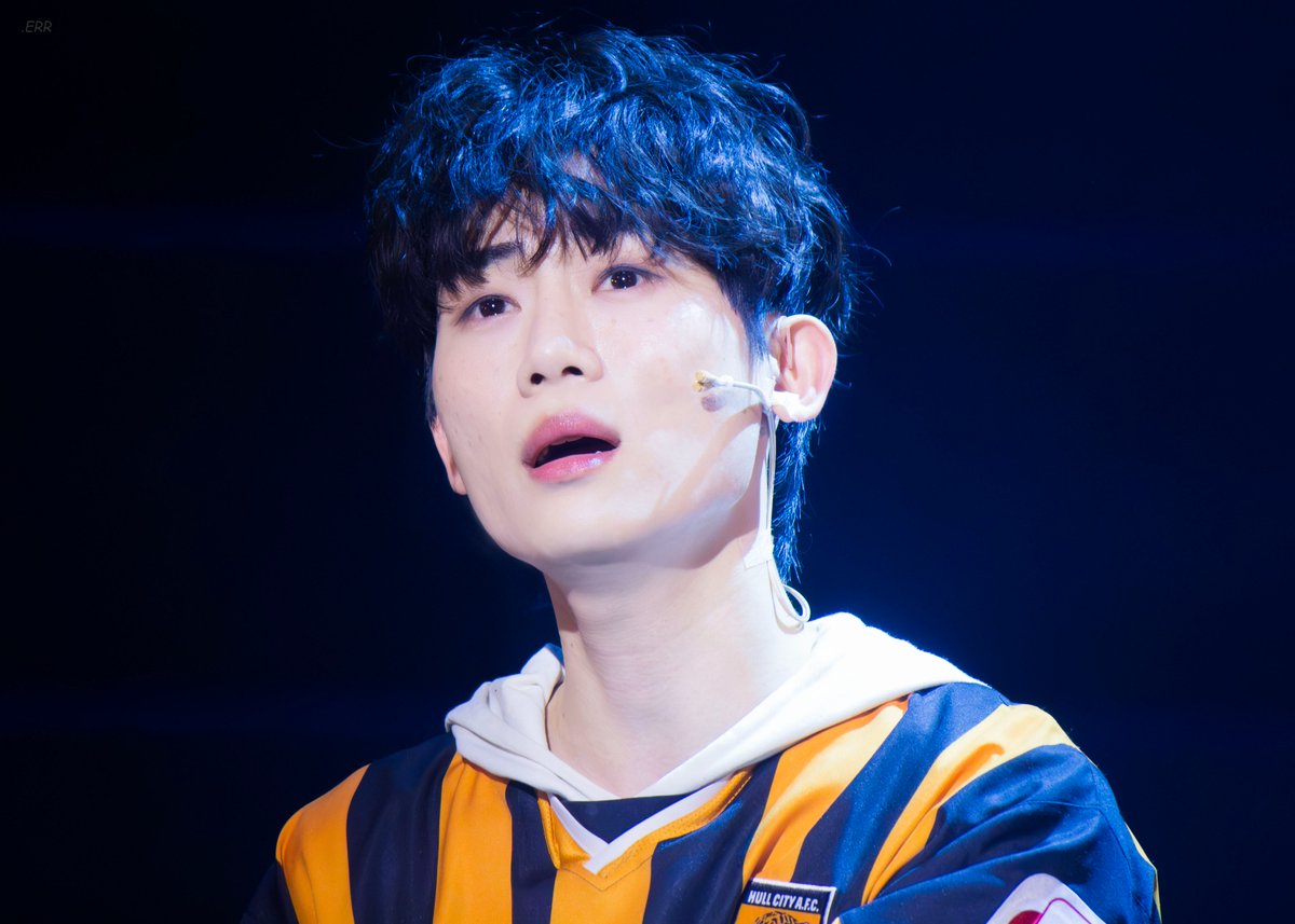 𝙀𝙍𝙍 tweet media