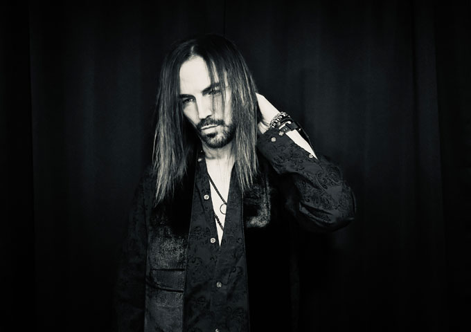Jamsphere's tweet photo. It's Halloween Night, and the “Eternal” Darkness is here! 🦇 Katone unleashes his haunting new music video, plus a full, exclusive interview. Dive into the shadows! 🌑
#Katone #Eternal #NewMusicVideo #Halloween #Haunting #NewRelease #Interview - https://t.co/uRvYAL5uM0 https://t.co/oHYAkmvnD9