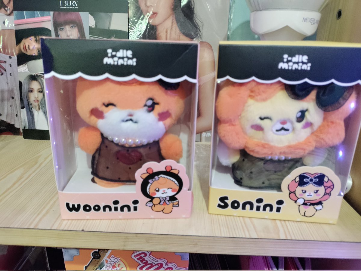 RubyPandaArts's tweet image. Yuqi arrived too ~💕 @NoboLando  😻