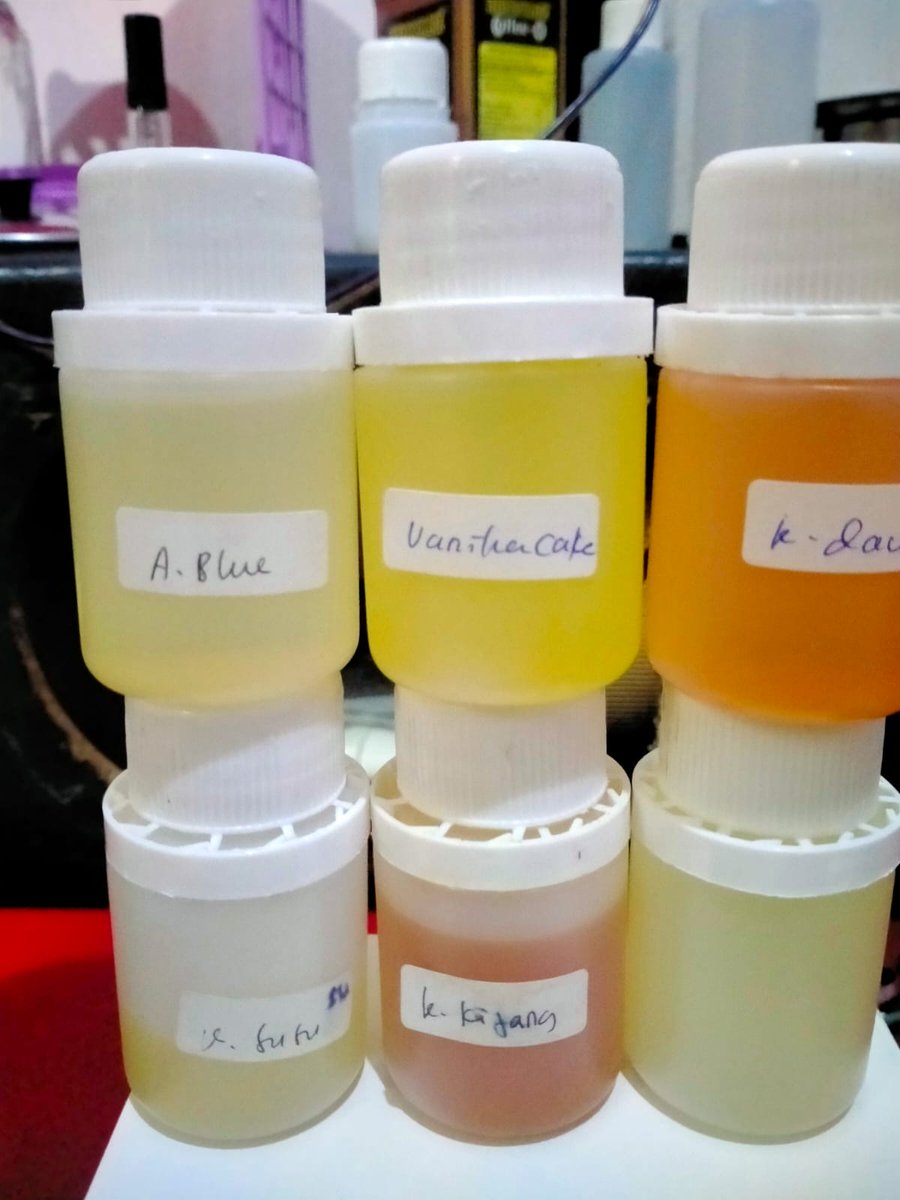 luladelona's tweet photo. yuk di beli refill parfum murah dm yaa, di jamin wanginya tahan lama #zonauang 

ada jual biang parfum juga! https://t.co/aWhhiOZEbB