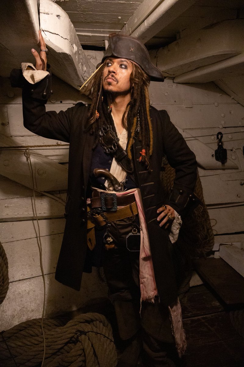 outgoingintro's tweet image. “The immortal Captain Sparrow… oo I like that!”

#POTC #PirateLife