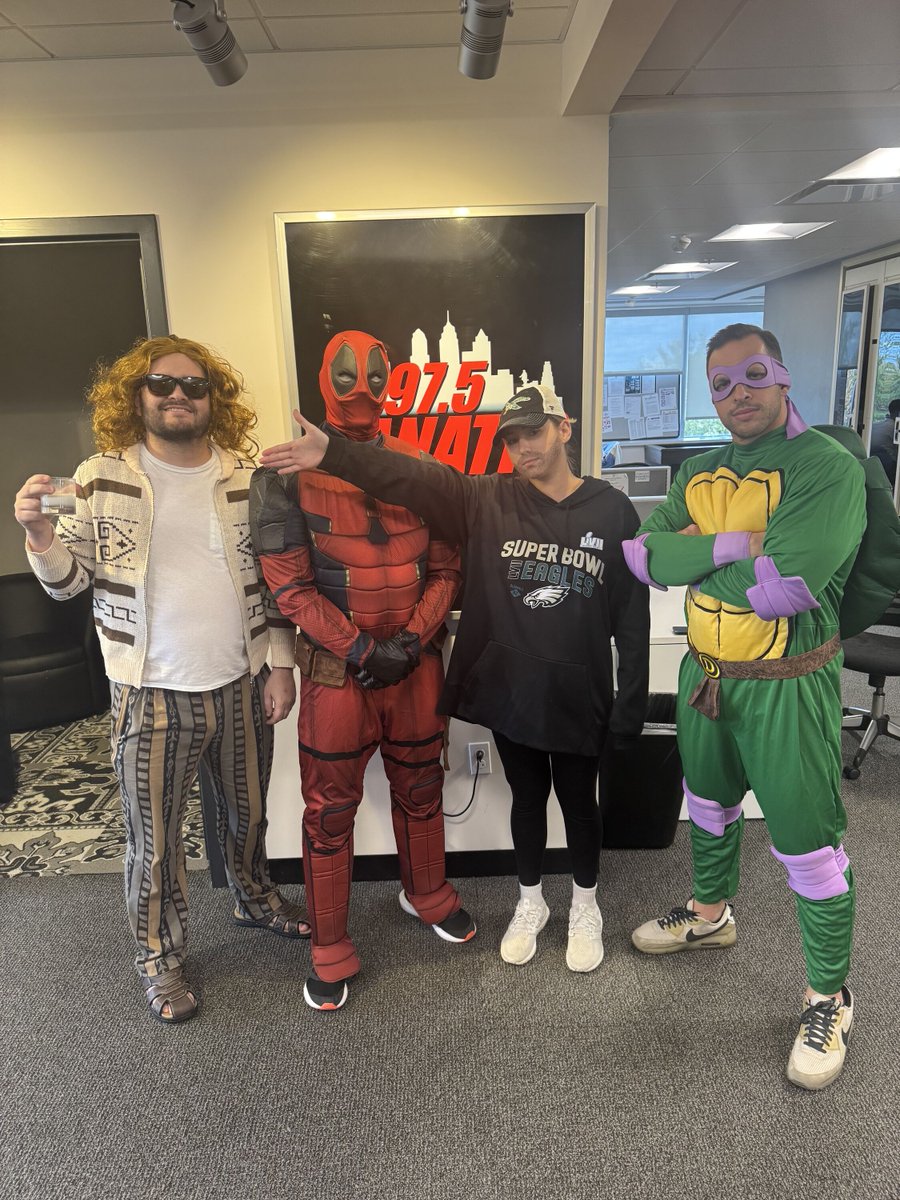 Happy Halloween From The Unfiltered Crew. Who wore the best costume?

<a href="/BillColarulo/">Bill Colarulo</a> <a href="/sylvanakell/">syl</a> <a href="/rickybottalico/">ricky bottalico</a> <a href="/DylanFMackinnon/">Dylan MacKinnon</a> 

#halloween