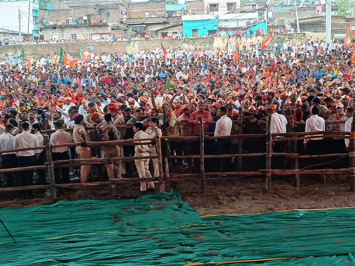 📍 तारापुर विधानसभा क्षेत्र में एनडीए प्रत्याशी सम्राट चौधरी जी के समर्थन में माननीय गृहमंत्री श्री अमित शाह जी ने जनसभा को सम्बोधित किया ।।
#BiharElections #TeamBJP #NDA #VikasKaVada #sangramsingh