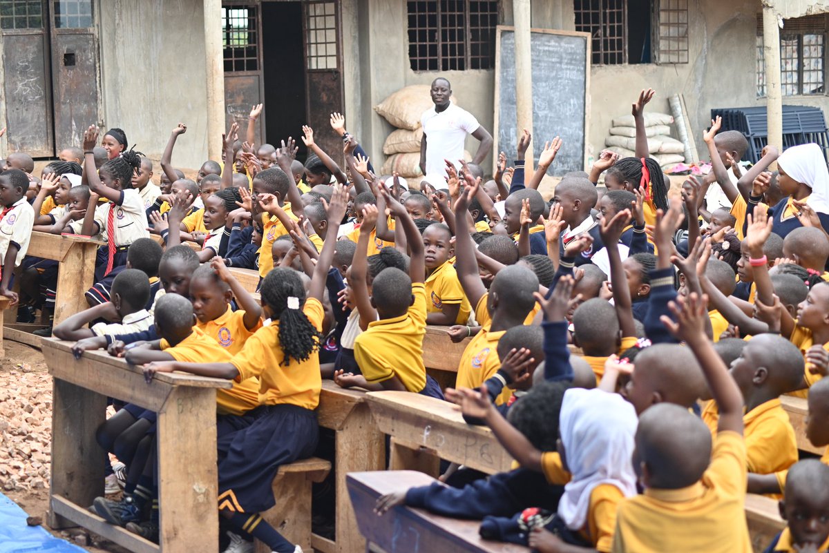 GHI_Network's tweet image. Building Champions. We&apos;re back at Unique Primary School in Busiika Town Council, Luweero District, continuing our program to educate students on safety, confidence, and reporting abuse. We shall keep the conversation going on and on. #ChildSafety #EmpowermentThroughEducation