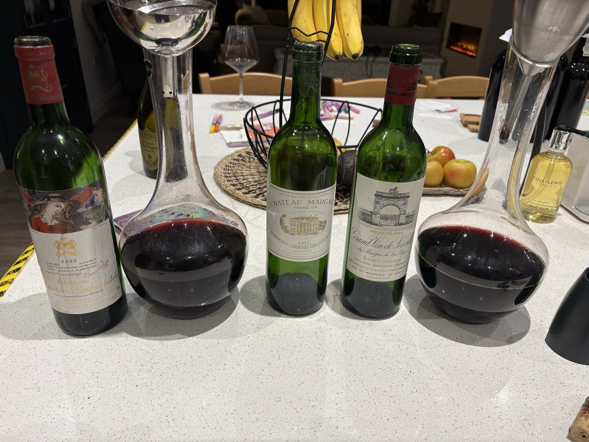 geeivers's tweet image. Margaux was stunning.  Las Cases next,  followed by the Mouton.  All 1985s.  #bordeaux