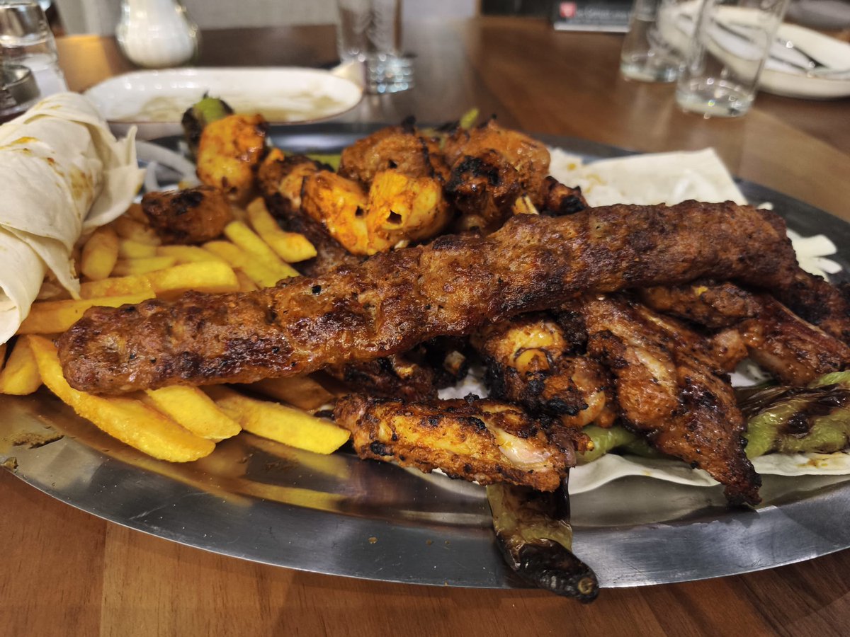 Türkische Grillteller sind so ein Cheatcode, Jungs und Mädels ☝️