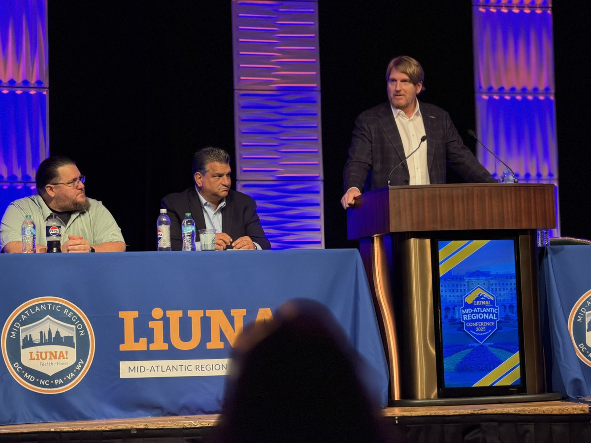 GPBrentBooker's tweet image. Wrapped the last Regional of 2025 with @maLiUNA. No slowing down, #Laborers are rising, organizing, and #MarchingtoOneMillion. EVERY member, EVERY job, EVERY victory grows OUR POWER. Big thanks to my brother, VP &amp;amp; Regional Manager Phil Ameris, on leading his first Regional…