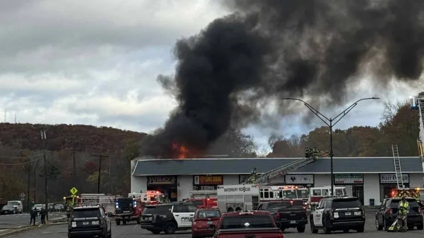 upffa's tweet image. October 31, 2025: Waterbury, Connecticut [NBC CT] A fire broke out in a restaurant in Waterbury on Friday morning.
docs.google.com/document/d/e/2…
#upffa #iaff