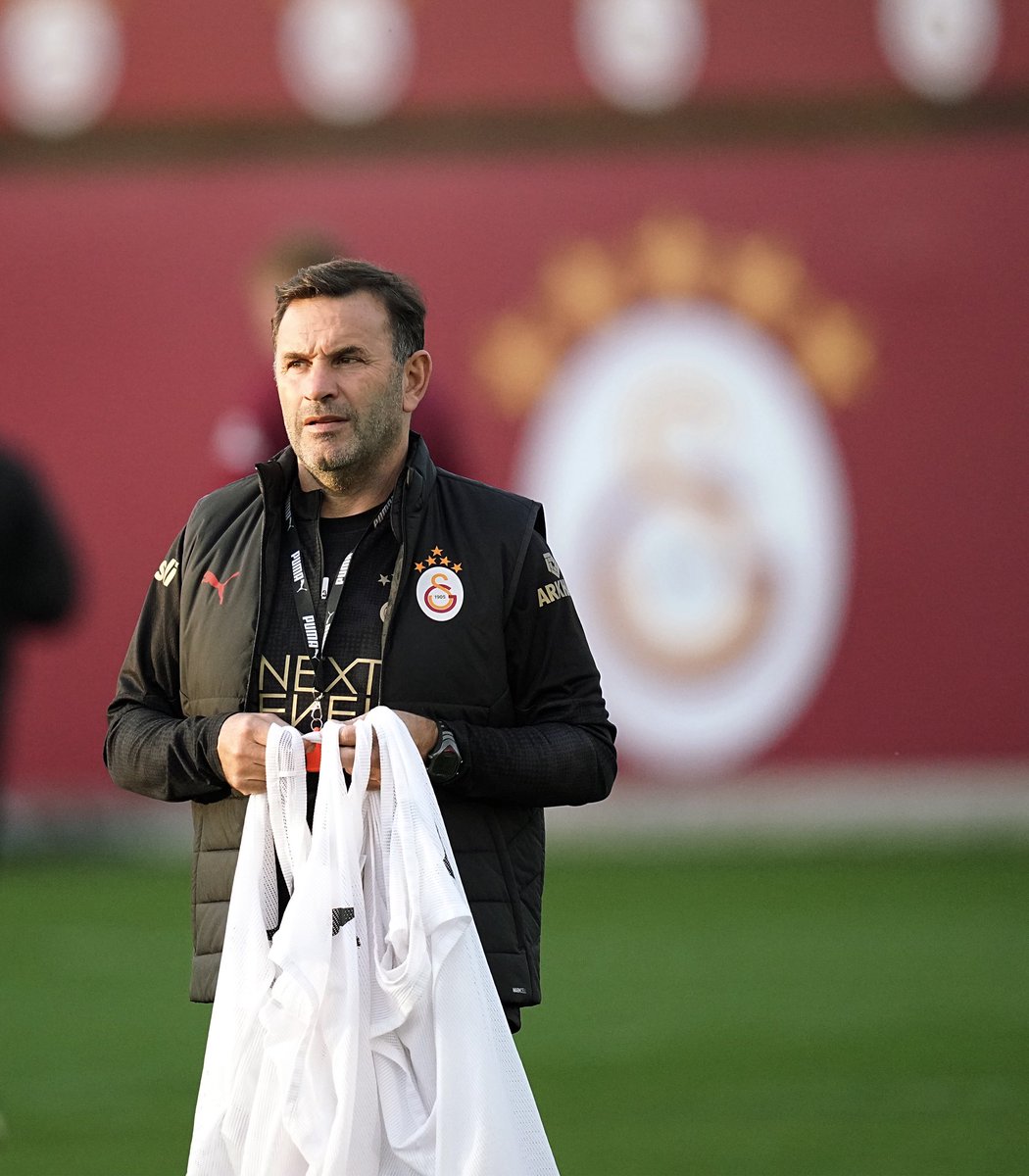 🦁 Aslanlarımız, Trendyol Süper Lig’in 11. haftasında Trabzonspor ile yapacağı maçın hazırlıklarını bugün Kemerburgaz Metin Oktay Tesisleri’nde yaptığı antrenmanla tamamladı. ✅ #GSvTS