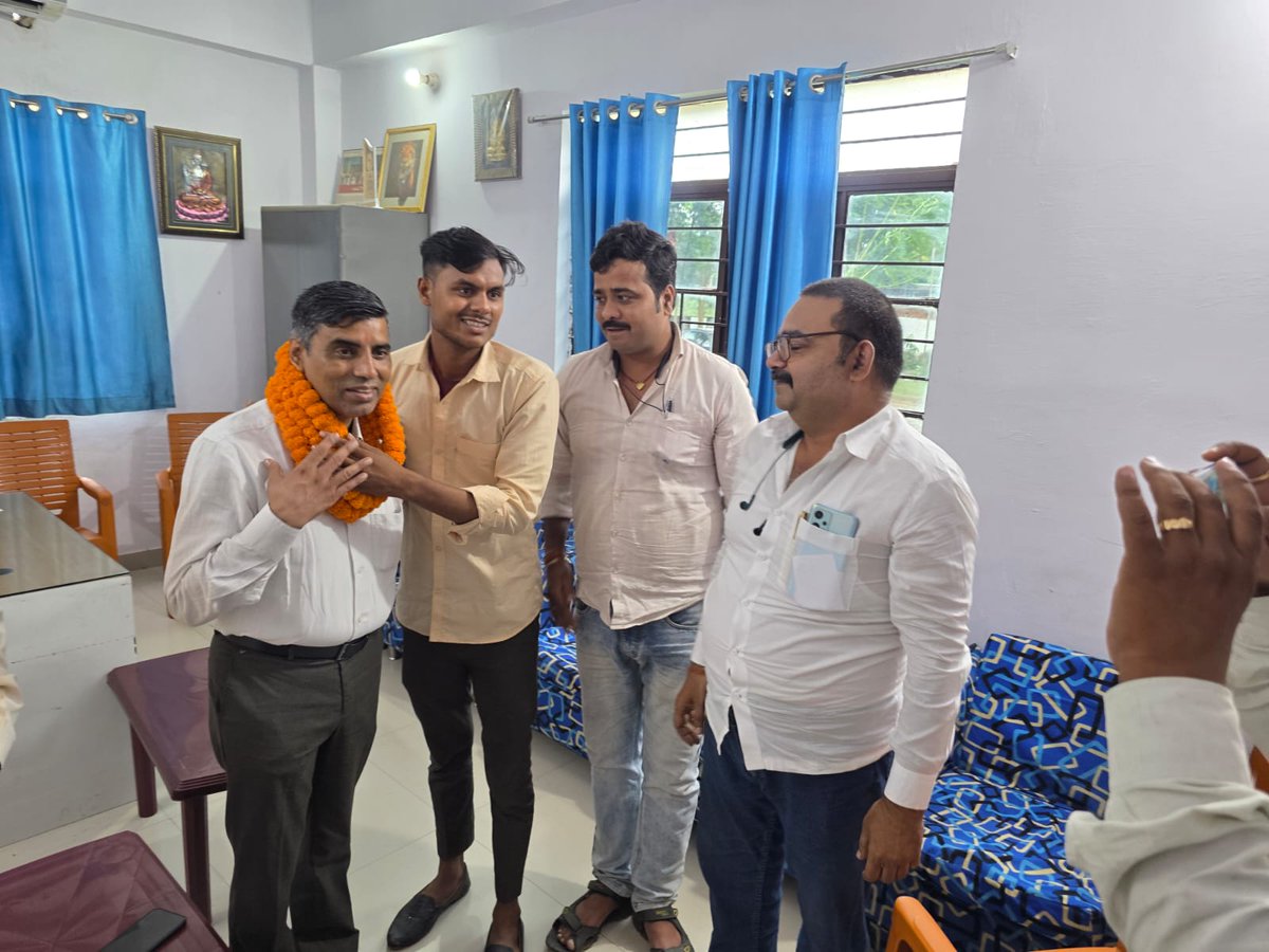 📍 तारापुर , बिहार 
भाजपा संगठन द्वारा बिहार विधानसभा चुनाव में दिए गए दायित्व के तहत आज तारापुर विधानसभा क्षेत्र में एनडीए प्रत्याशी सम्राट चौधरी जी के समर्थन में जनसंपर्क एवं चुनाव प्रचार अभियान में शामिल हुआ।
#BiharElections #TeamBJP #NDA #VikasKaVada #sangramsingh