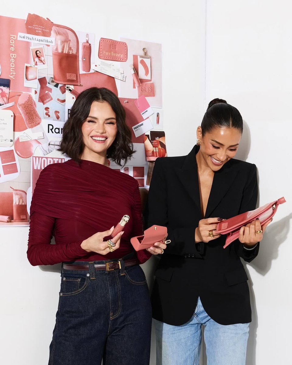 MyLifeIsSelG2's tweet photo. Selena & Shay Mitchell for their new collab #GomezUpdate https://t.co/0zzTRoKmgi