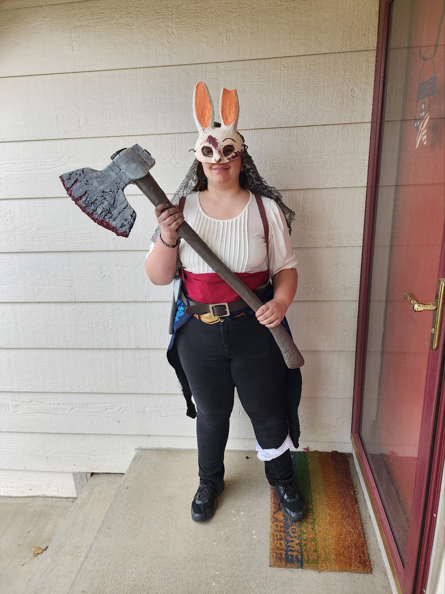 DiraMidnight's tweet photo. Happy Halloween! I'm dressed as The Huntress! @DeadbyDaylight 
#DeadbyDaylight #dbdcosplay #dbdhuntress #Halloween2025 #halloweencosplay https://t.co/WcFqhh9jZF
