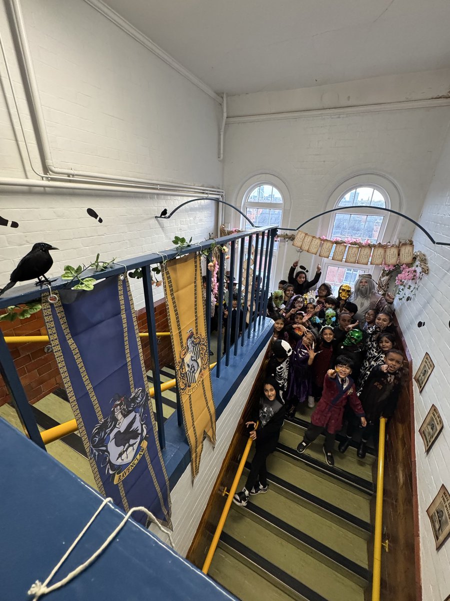 Mr Browne tweet media