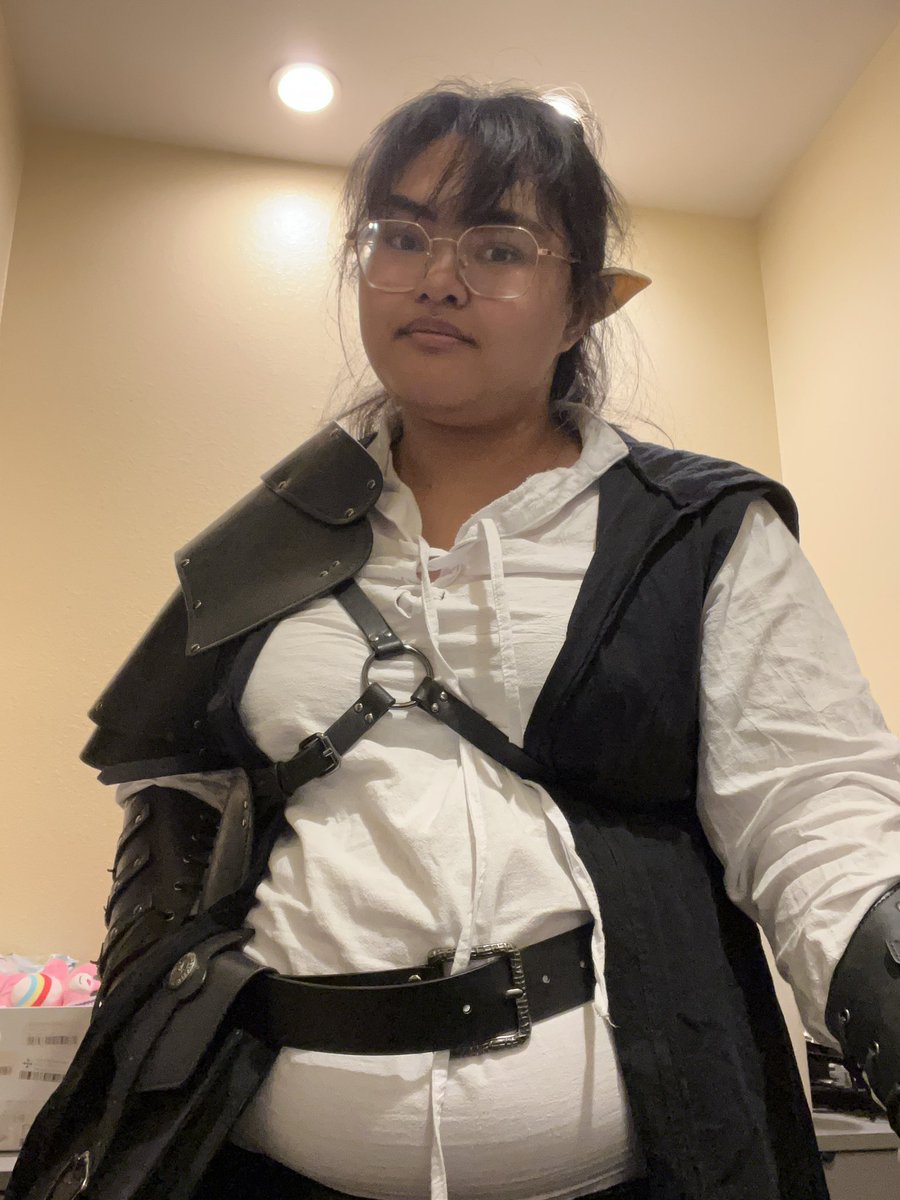 Happy Halloween! Peek behind the curtain as I show off my fit for this Halloween

(To be fair, I wore three outfits/costumes in the span of three days but this is the one you are getting)