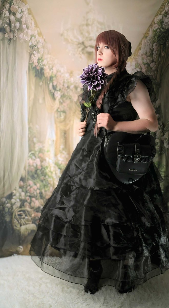 🖤 This story is about taking a dark turn. Usually, I love dark turns. 💀

-- Wednesday Adams

🎃 Happy Halloween Everyone 🎃

#ツインテール #かわいい #コスプレイヤー #コスプレ #ハロウィン #海外アイドル #地下アイドル