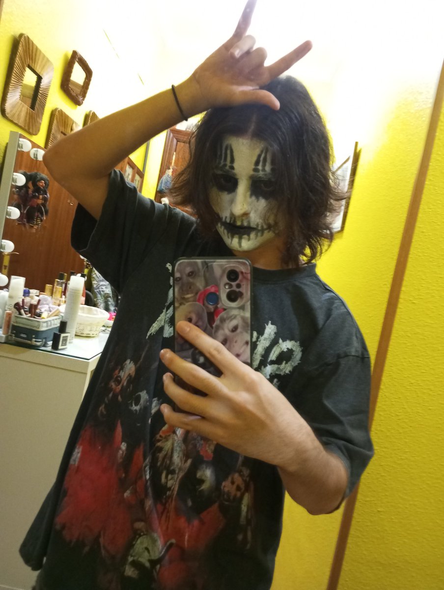 _Zhar1k_'s tweet photo. Listo para Halloween 🎃 https://t.co/YA8lyK6rBI