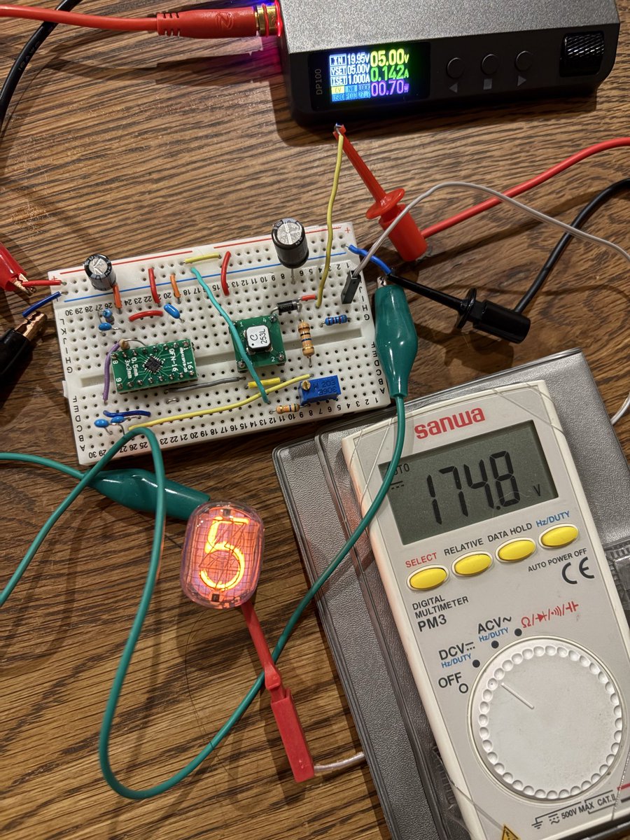 まかろん セイコー アストロン＞Nexterシリーズより躍動感あふれる特別な