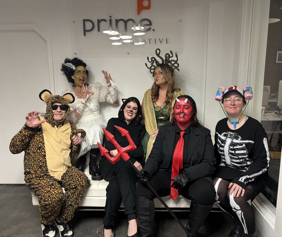 PrimeisCreative's tweet image. Skeleton crew here today! 😉☠️ Happy Halloween from our pumpkin patch to yours!