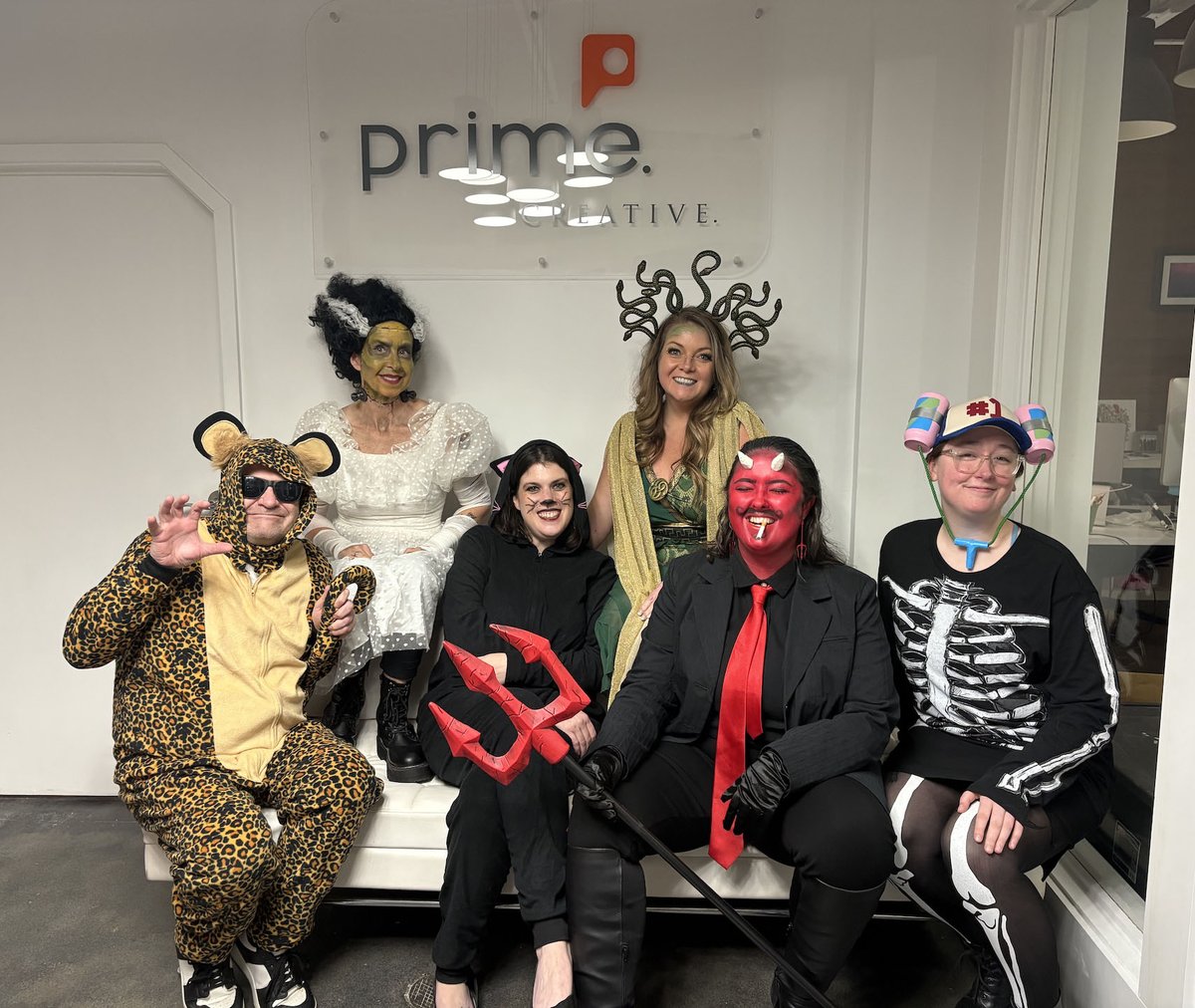 PrimeisCreative's tweet image. Skeleton crew here today! 😉☠️ Happy Halloween from our pumpkin patch to yours!