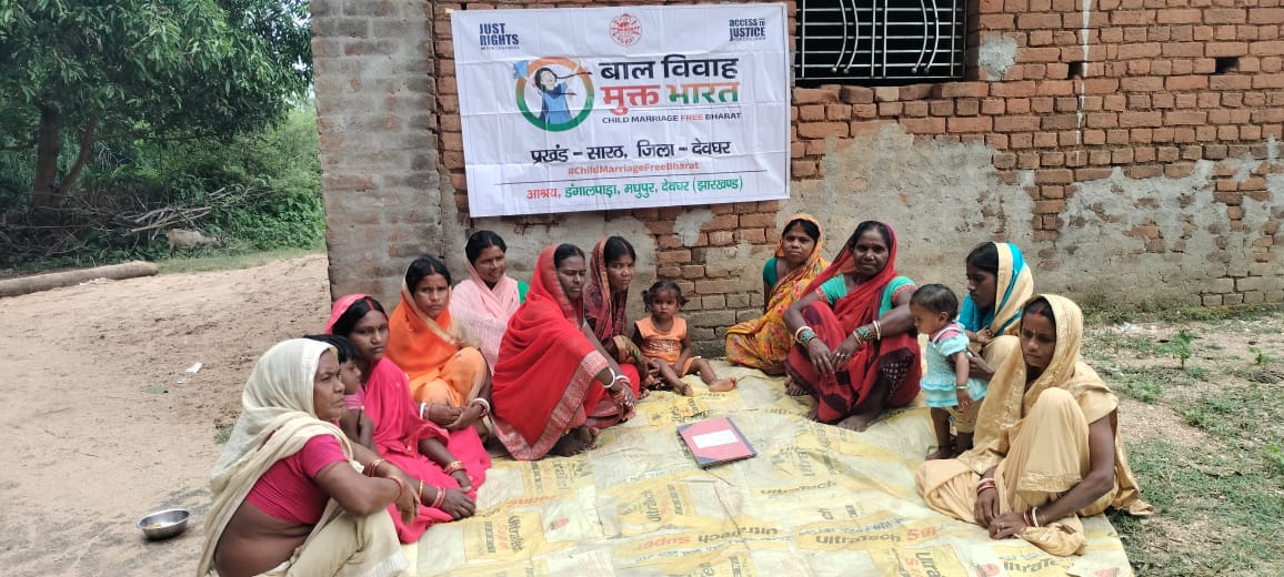 ashray_dil64429's tweet photo. झारखंड राज्य के देवघर जिला अंतर्गत मधुपुर के स्वयं सेवी संस्था आश्रय की और से बाल विवाह मुक्त भारत को लेकर महिलाओं के साथ बैठक किया। https://t.co/rWoCrgrpr0