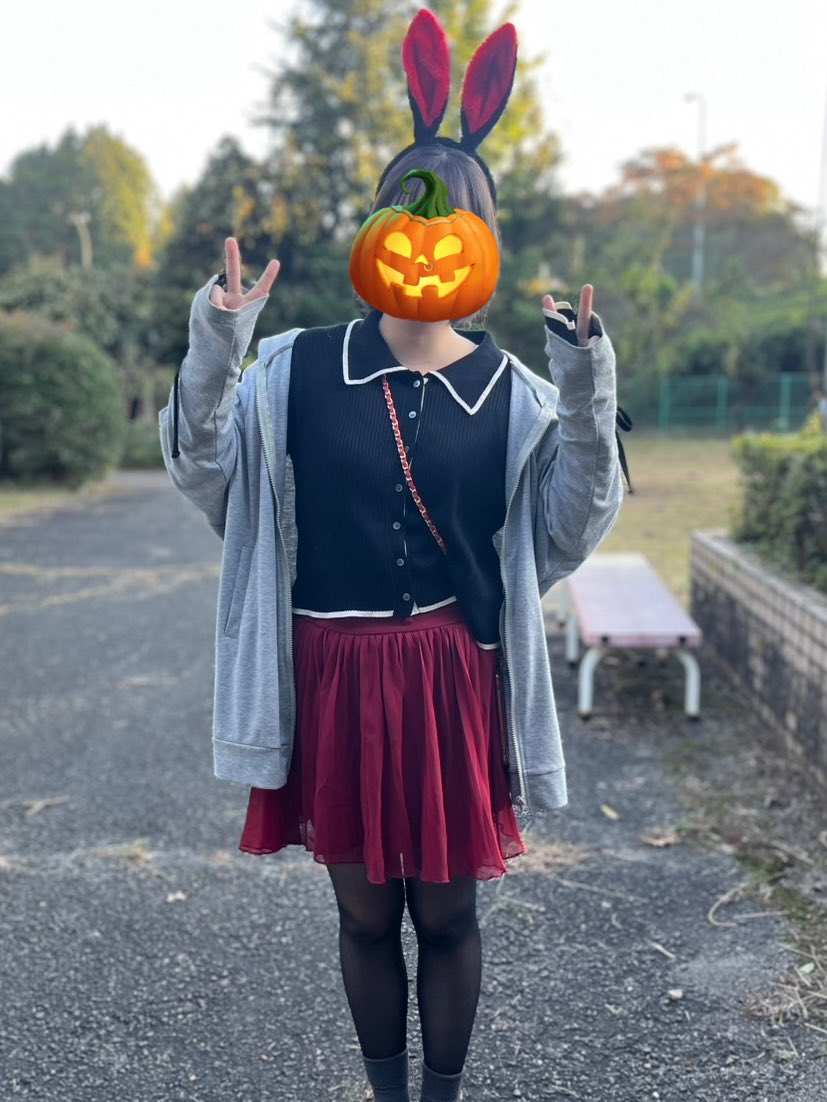 0529LR's tweet photo. Happy Halloween🎃 https://t.co/ChOyzZYiGY