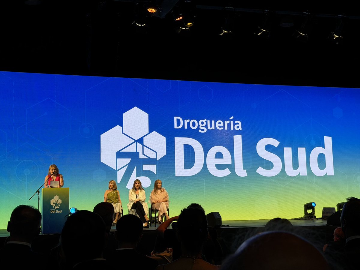 Droguería del Sud. Increíble compañía, gran familia. Pura historia, puro futuro.  Orgullo nacional. #llegamoslejosparaestarcerca