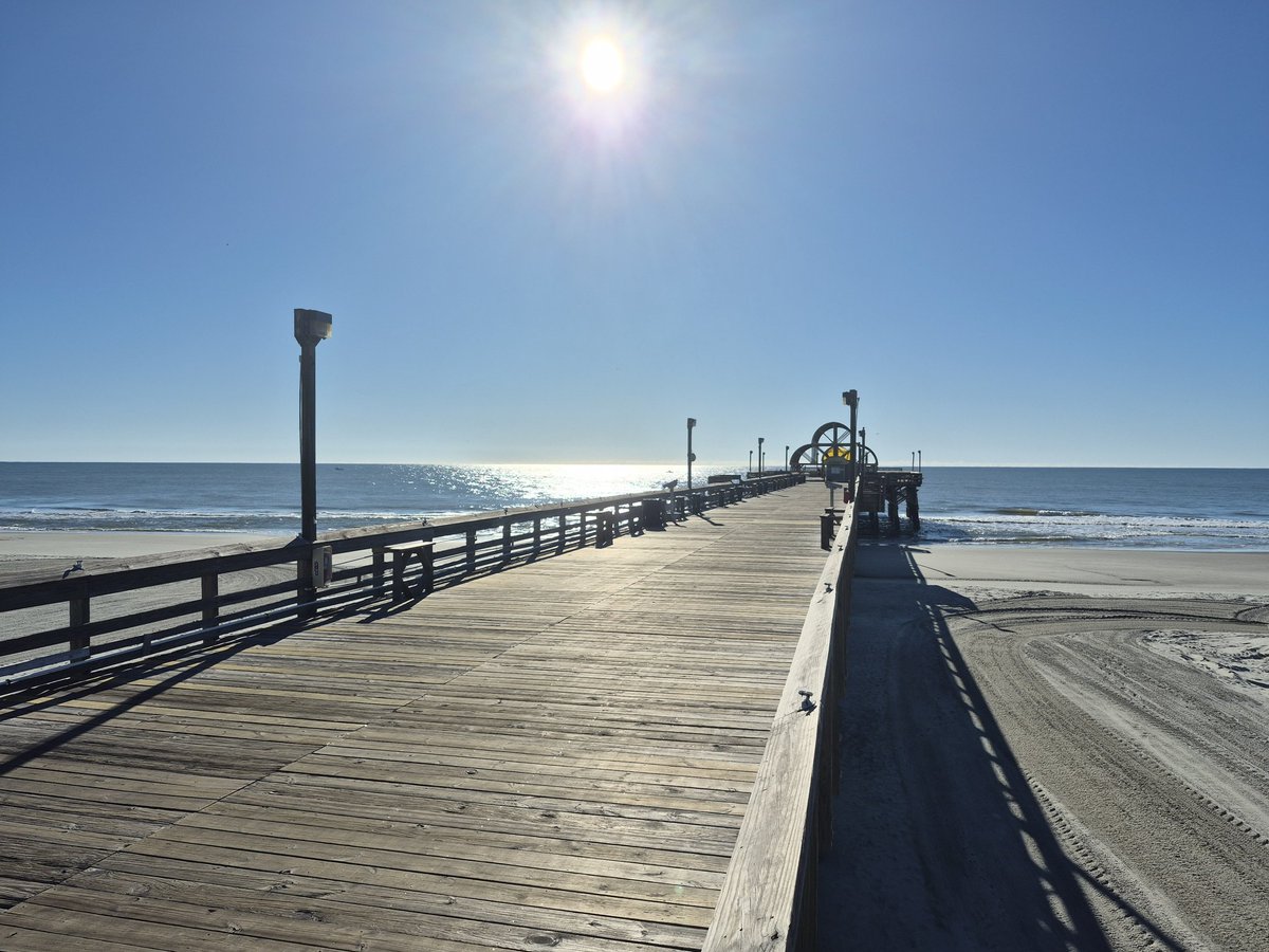 mikebartello's tweet image. The East Coast&apos;s longest wooden pier