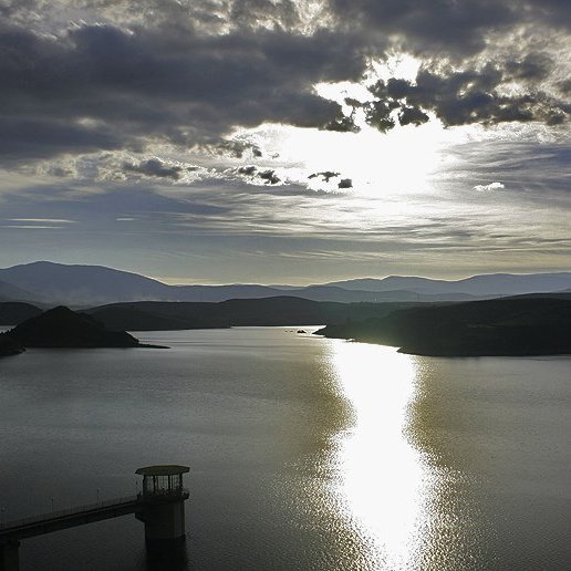 SierraNortecom's tweet image. ¿Conoces la leyenda de los embalses de la Sierra de Madrid? 👽 SierraNorte.com/leyenda-embals…

#leyenda #embalse #ovni #halloween #agua #SierraNorteMadrid #SierraNorteDeMadrid #ElMejorEstiloDeVida #sierrademadrid #MadRural