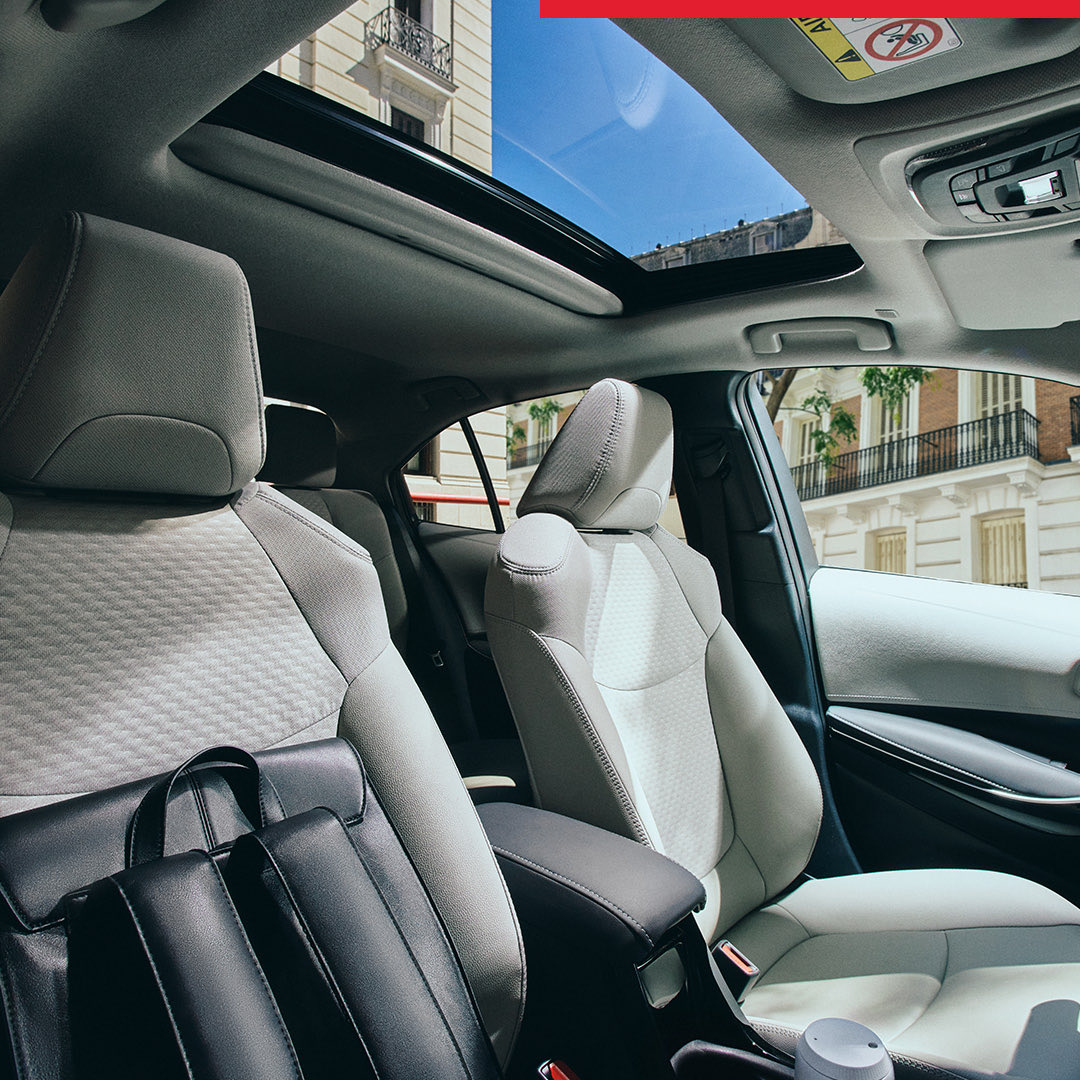 Corolla sizi unutulmaz yolculuklara davet ediyor! Ergonomik koltuklarının şık ve destekleyici yapısıyla Corolla, en uzun yolculuklarda bile yüksek konforu sunuyor.
#toyota #Corolla