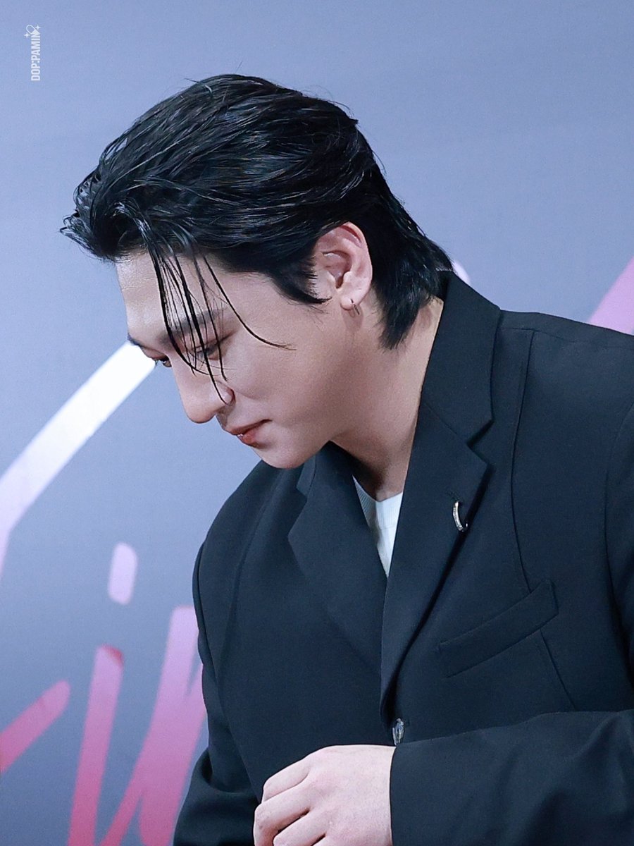 입생로랑의 귀환
-
20251031 조니워커 팬싸
#성진 #sungjin #day6