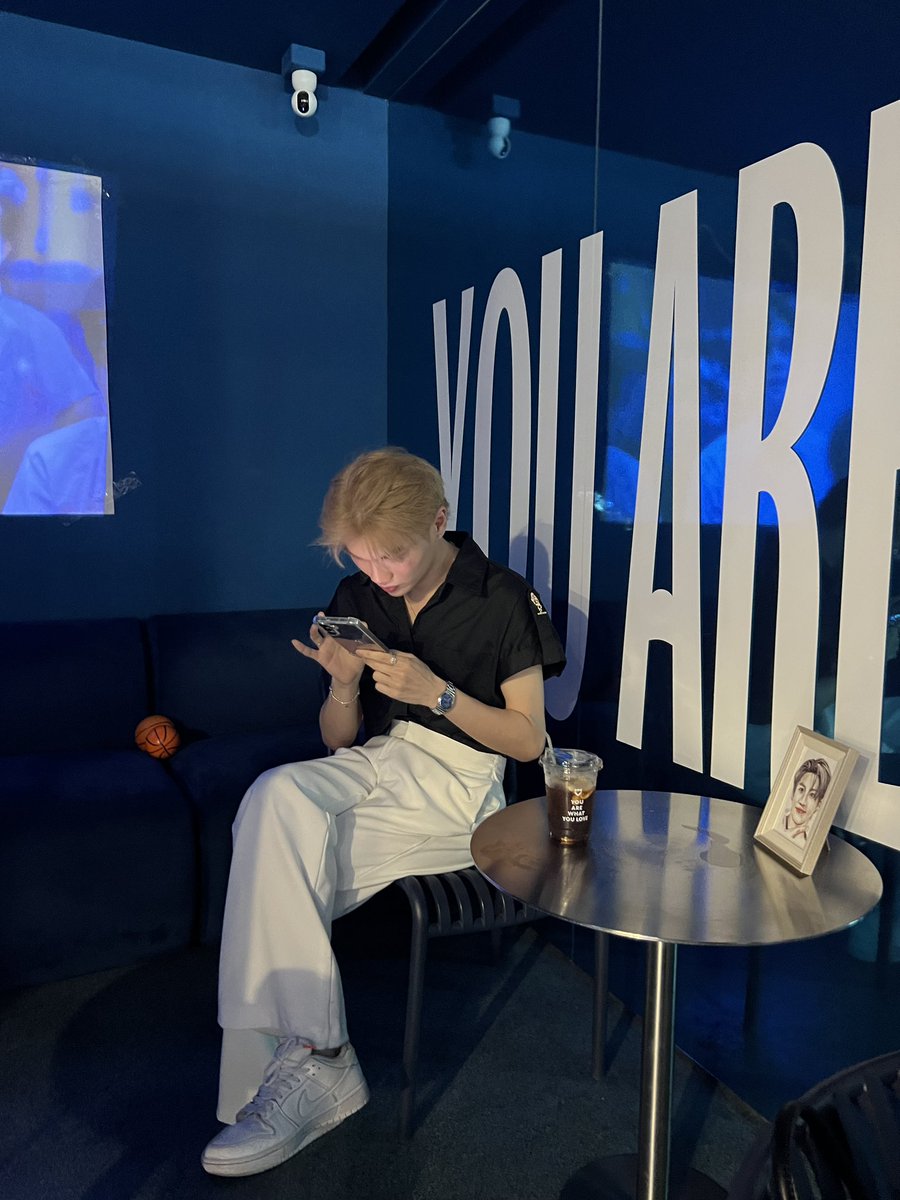 halemb_'s tweet image. วันนี้แอบเจอคุณหนูเพิ้ดหนีออกจากบ้านมาเฟ่ด้วยค่ะ แกรมสุดในเฟ่เลยล่ะ #perthpsr