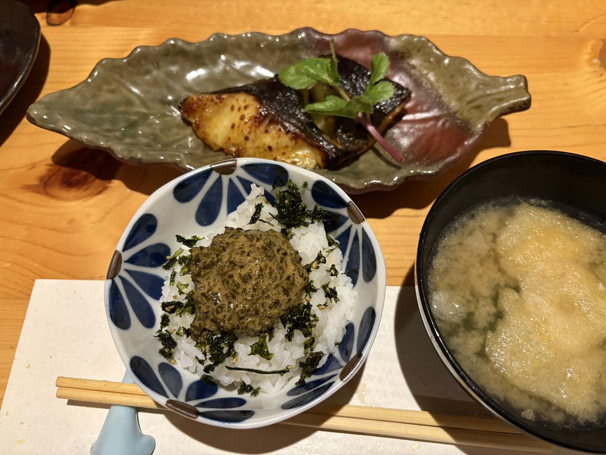 なおさとページ ふち on X