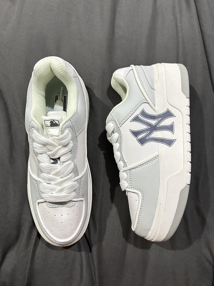sadafarawa's tweet photo. 10. MLB สภาพใหม่มาก ของแท้นะคะ

328 ฿

sz.36-37/22-23

#ส่งต่อรองเท้า #รองเท้ามือสองของแท้ #รองเท้ามือสอง #รองเท้าผ้าใบ #มือสองสภาพดี #ส่งต่อ���สื้อผ้า #ส่งต่อ #รองเท้าผ้าใบมือสอง https://t.co/QwJvDZwTPh