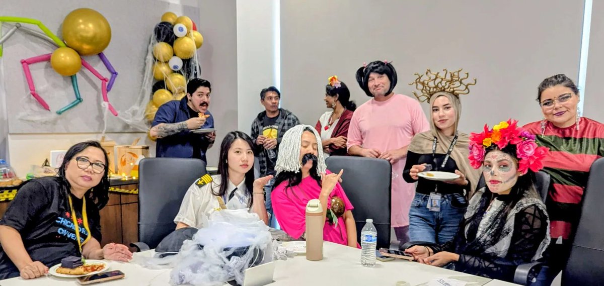 CubicTS's tweet image. Kicking off Halloween early today because you’re never too old for a little frightful fun 👻🎃
#Cubic #Halloween