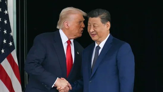 7iffFree's tweet photo. When the #Fed  tightens, #Trump  Trade War.
When the #Fed  loosens, why bother with Trump fighting Mr. Xi? https://t.co/6OBERo3MOH