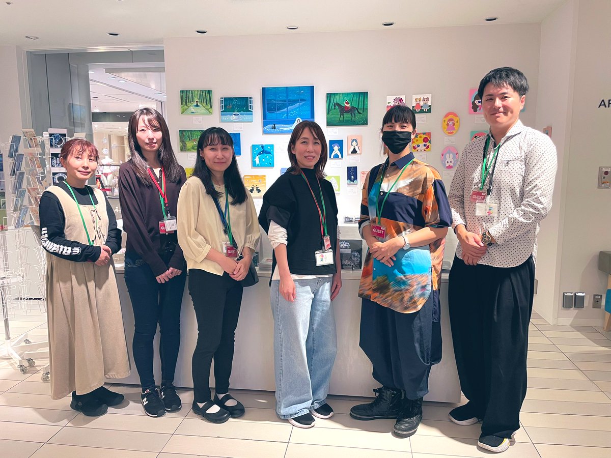 4階設営完了。
（佐藤は朝も頑張って…）

明日10時より大丸梅田店４階のアートギャラリーウメダが新しくオープンします。

TATSUYA NEXT ART
お待ちしてます！！

#ツギタツ