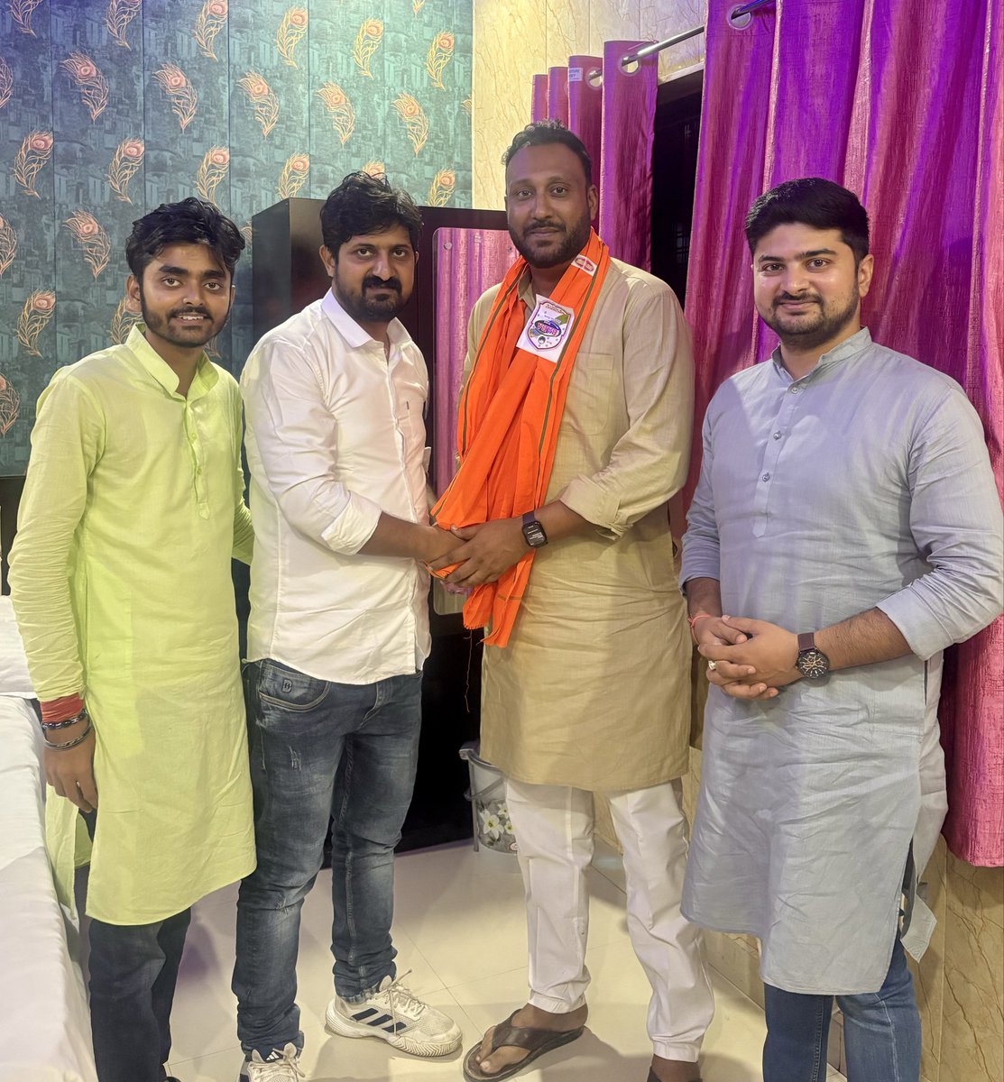 barunrajsingh's tweet image. आज छपरा में राष्ट्रीय कार्यसमिति सदस्य सह युवा मोर्चा बिहार चुनाव प्रभारी श्री विशाल त्रिवेदी जी एवं मानवेन्द्र चौहान जी का स्वागत किया …

@manvndrachauhan @VishalTrivediUP