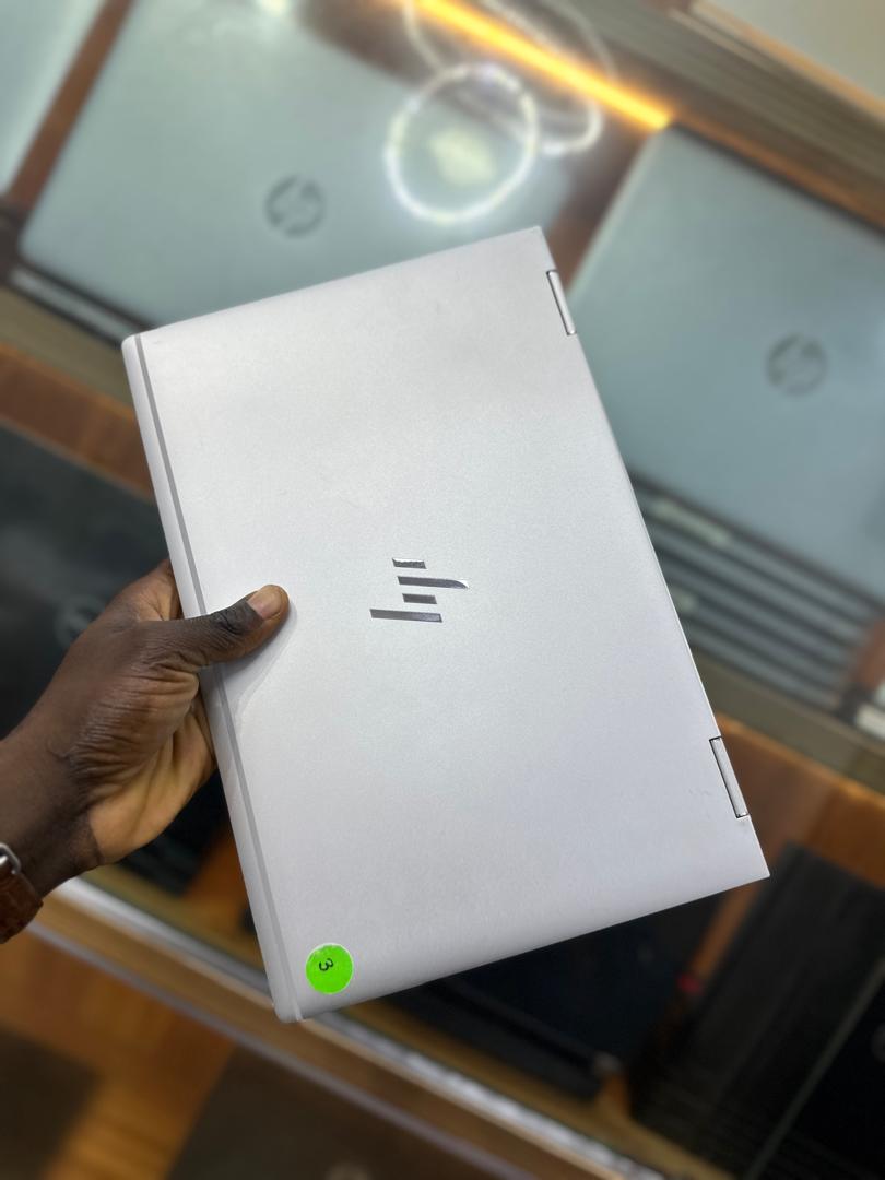 HP Elitebook 1030 G4 X360
Intel Core i5-8365U @ 1.6Ghz/4.1Ghz
Touchscreen 
Convertible to tablet
Keyboardlight 
1920x1080 13.3” FHD Display
8th generation
16gb ram
256gb ssd
485k

Pls RT 🙏🏾