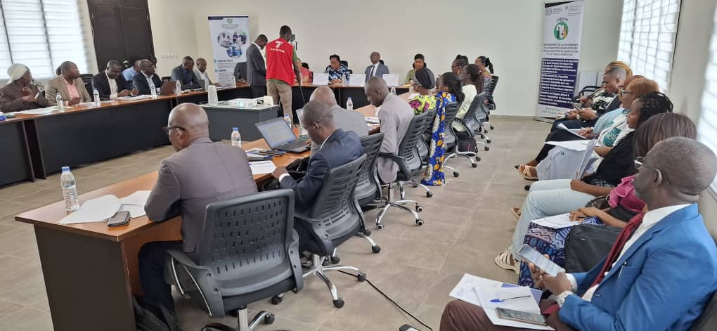 En 🇨🇮, un pas décisif pour les métiers du secteur domestique franchi✨

10 référentiels de formation élaborés et harmonisés, ouvrant la voie à des compétences certifiées et à plus d’emplois décents.

Merci à l'<a href="/UEenCI/">UE en Côte d'Ivoire</a> et à la <a href="/DDCBenin/">Coopération suisse au Bénin</a> pour l'appui de cette initiative.

#C189