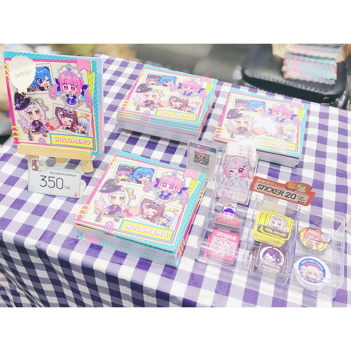 จัดบูธเสร็จเรียบร้อยแล้ววว ✨
เจอกันวันพรุ่งนี้นะคะ ! 💖