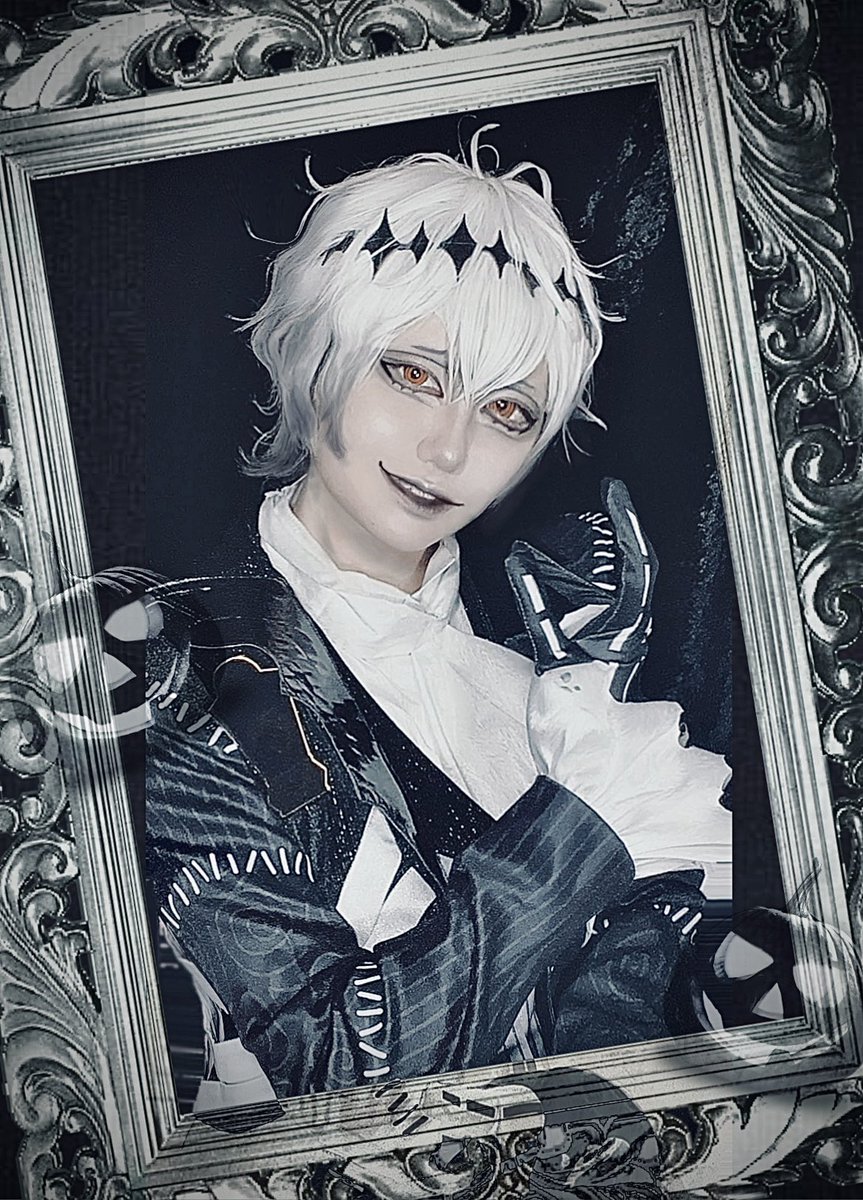 【コスプレ／cosplay】
⚠︎︎twst_

✩°🕸๋࣭𝓗𝓪𝓹𝓹𝔂 𝓗𝓪𝓵𝓵𝓸𝔀𝓮𝓮𝓷🎃
____ハロウィンの伝道者は
                      ひとりぼっちじゃない______

また逢う日まで👻
𝑀𝑒𝑟𝑟𝑦 𝐶ℎ𝑟𝑖𝑠𝑡𝑚𝑎𝑠🎅🏻🎄.*